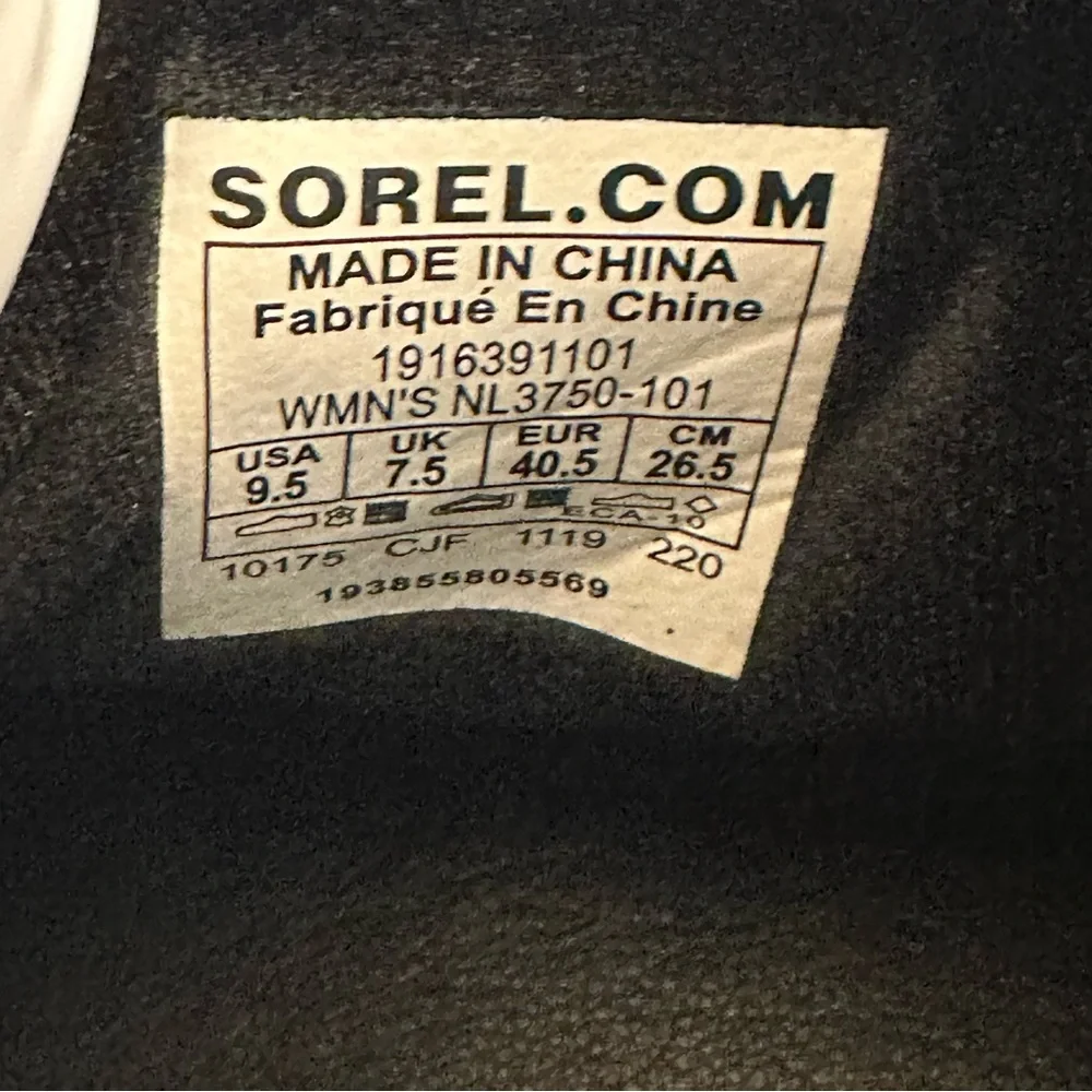Sorel Joan of Arctic Next Lite Waterproof Puffy Snow Boots Women’s Size 6 Black